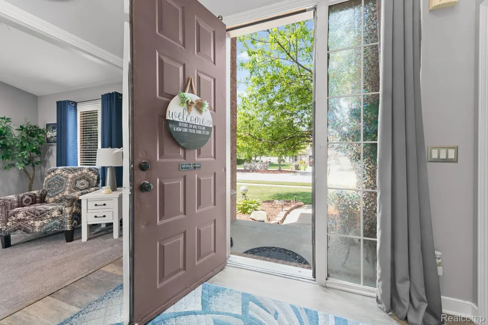 24909 Foxmoor Boulevard Woodhaven City, MI 48183