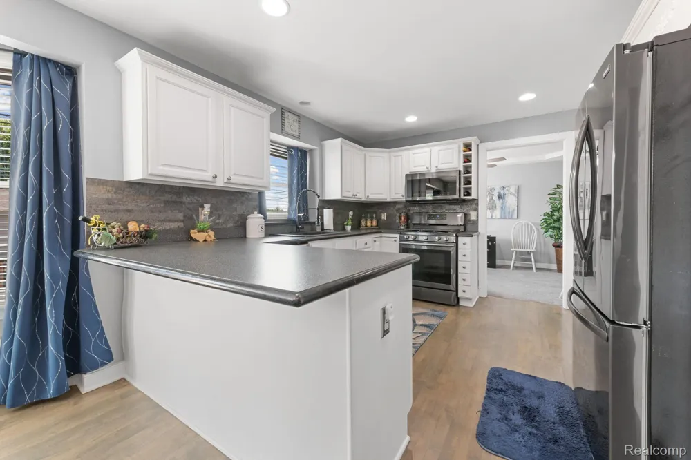 24909 Foxmoor Boulevard Woodhaven City, MI 48183