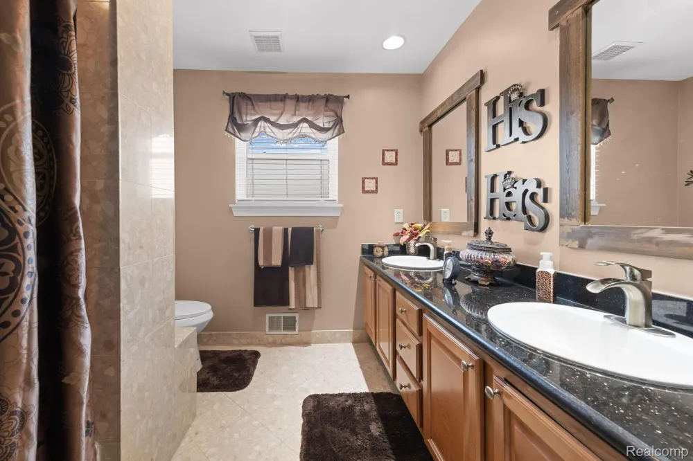 24909 Foxmoor Boulevard Woodhaven City, MI 48183