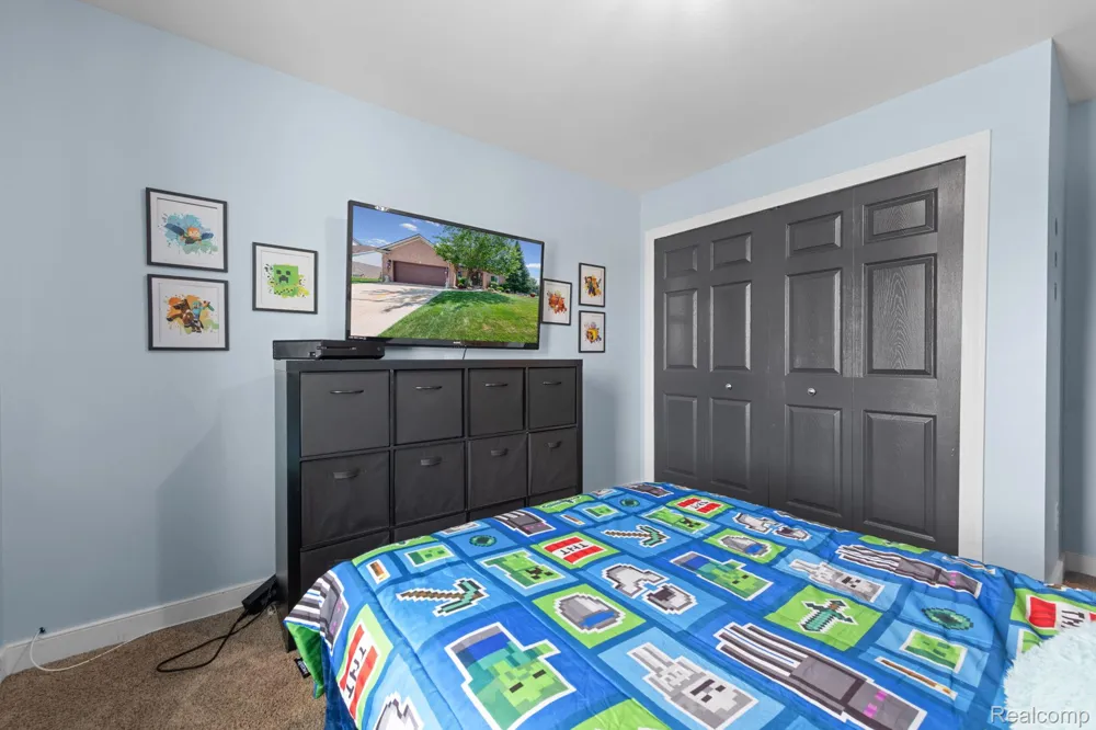 24909 Foxmoor Boulevard Woodhaven City, MI 48183
