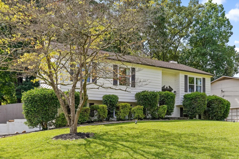 5974 Westmere Drive Knoxville, TN 37909
