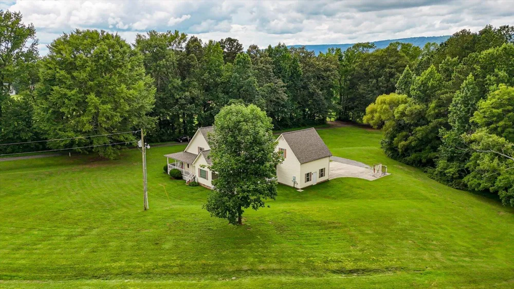 135 Mcdonough Road Whitwell, TN 37397