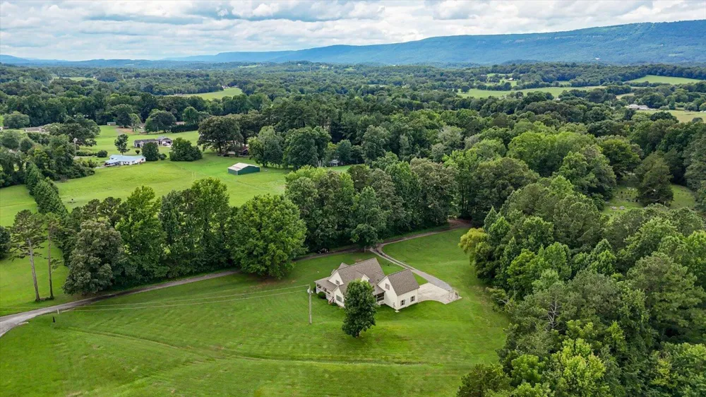 135 Mcdonough Road Whitwell, TN 37397