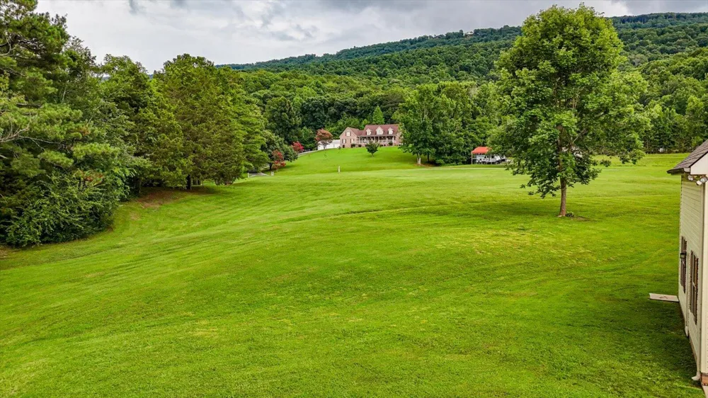 135 Mcdonough Road Whitwell, TN 37397