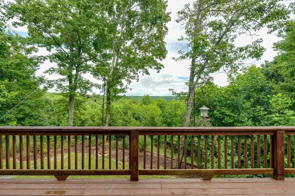 1085 Thunder Ridge Drive South Pittsburg, TN 37380