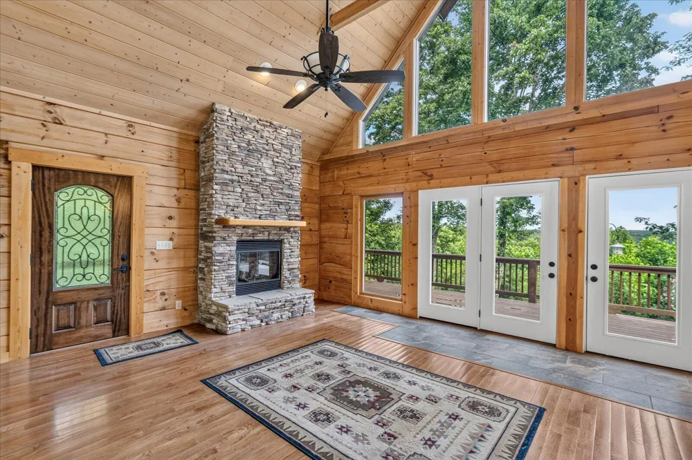 1085 Thunder Ridge Drive South Pittsburg, TN 37380