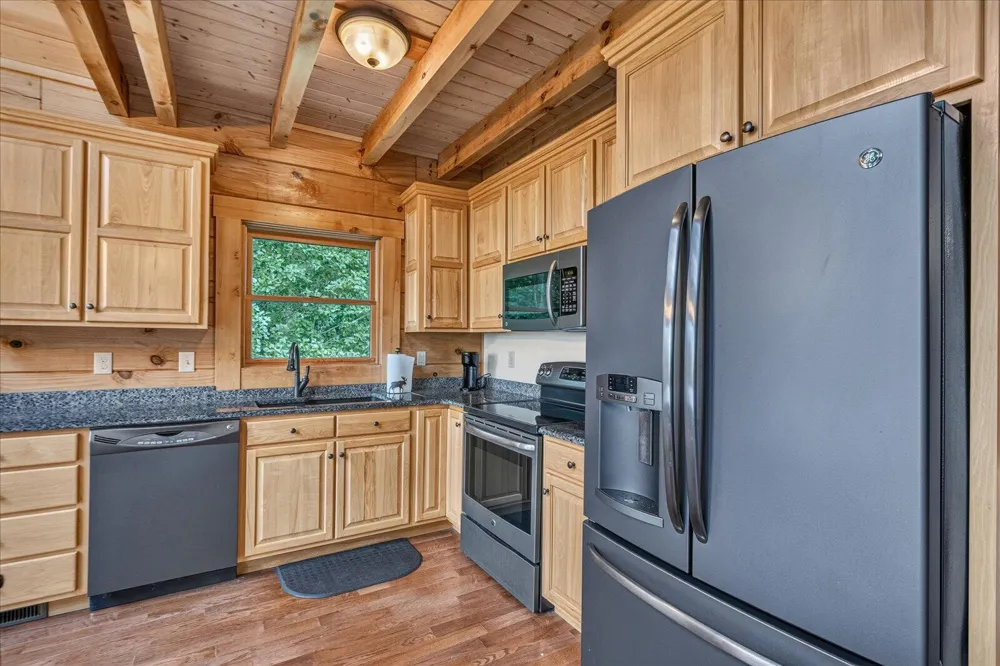 1085 Thunder Ridge Drive South Pittsburg, TN 37380