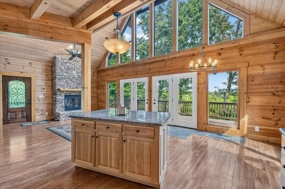 1085 Thunder Ridge Drive South Pittsburg, TN 37380