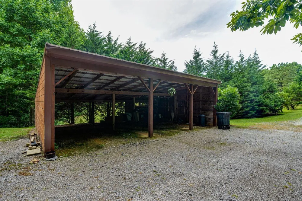 1085 Thunder Ridge Drive South Pittsburg, TN 37380
