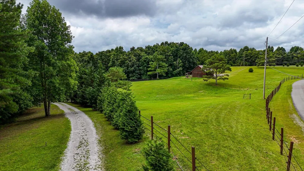 1085 Thunder Ridge Drive South Pittsburg, TN 37380