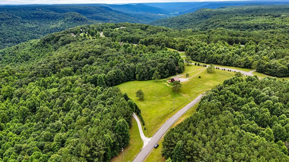 1085 Thunder Ridge Drive South Pittsburg, TN 37380