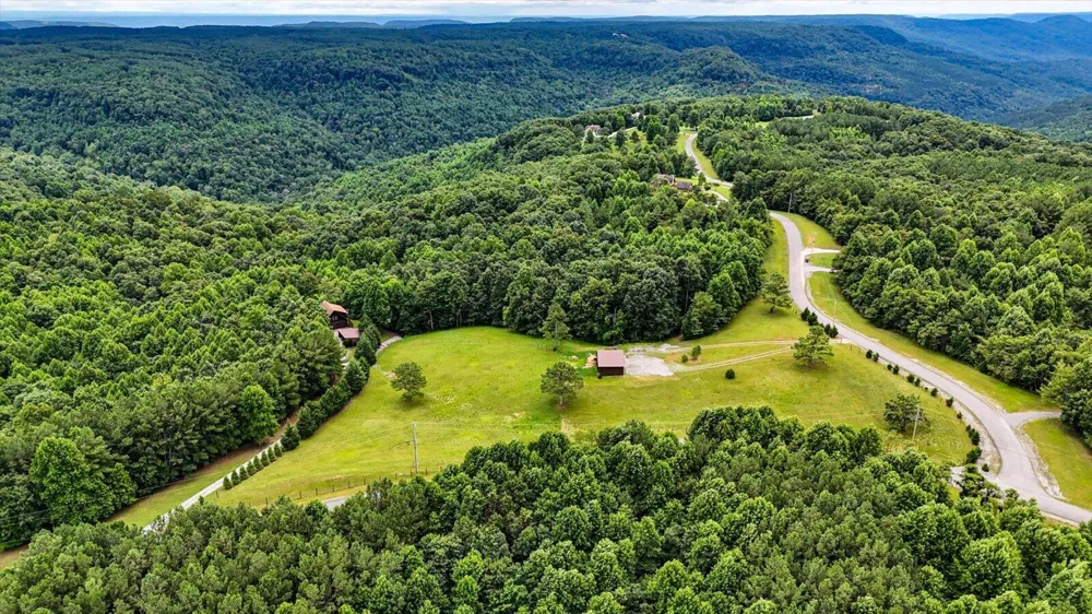 1085 Thunder Ridge Drive South Pittsburg, TN 37380