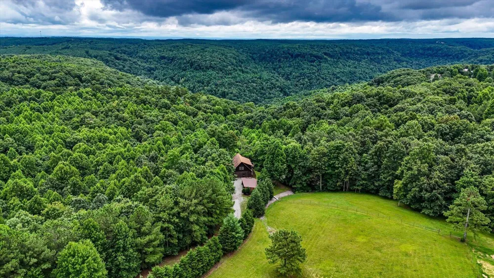 1085 Thunder Ridge Drive South Pittsburg, TN 37380