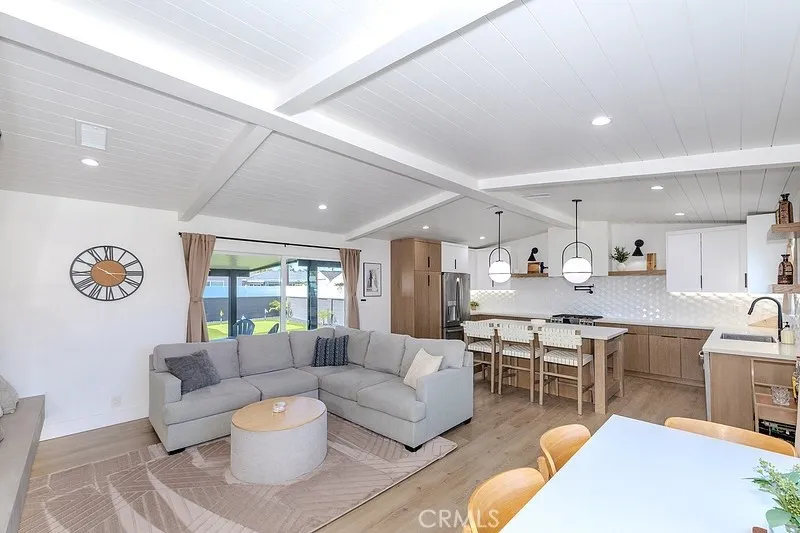 6072 Mahogany Ave Westminster, CA 92683