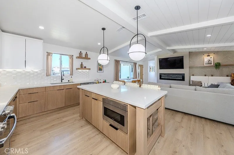 6072 Mahogany Ave Westminster, CA 92683