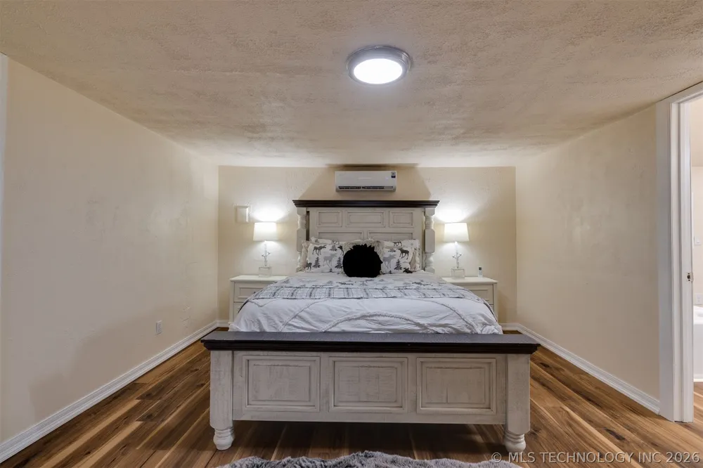 9209 Sleepy Hollow Drive Tecumseh, OK 74857