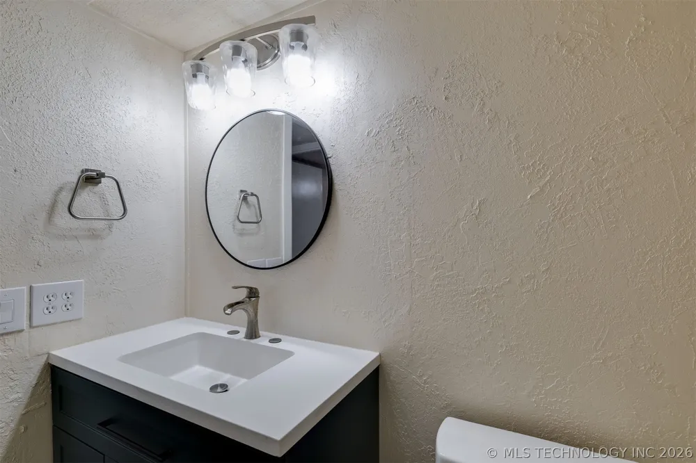 9209 Sleepy Hollow Drive Tecumseh, OK 74857