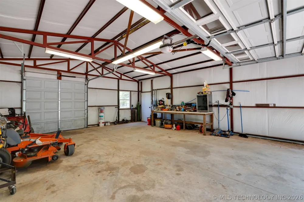 9209 Sleepy Hollow Drive Tecumseh, OK 74857