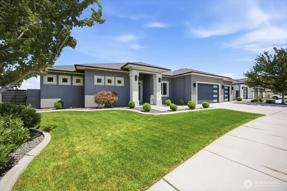 5483 S Kent Street Kennewick, WA 99337