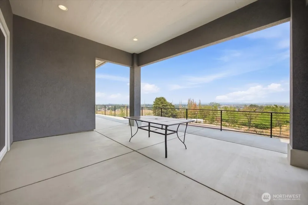 5483 S Kent Street Kennewick, WA 99337
