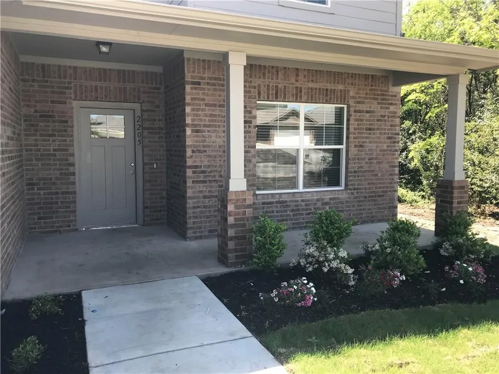 2205 Bettylou Lane Austin, TX 78754