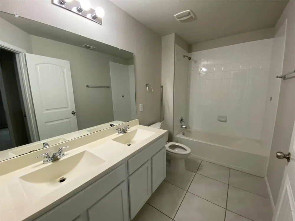 2205 Bettylou Lane Austin, TX 78754