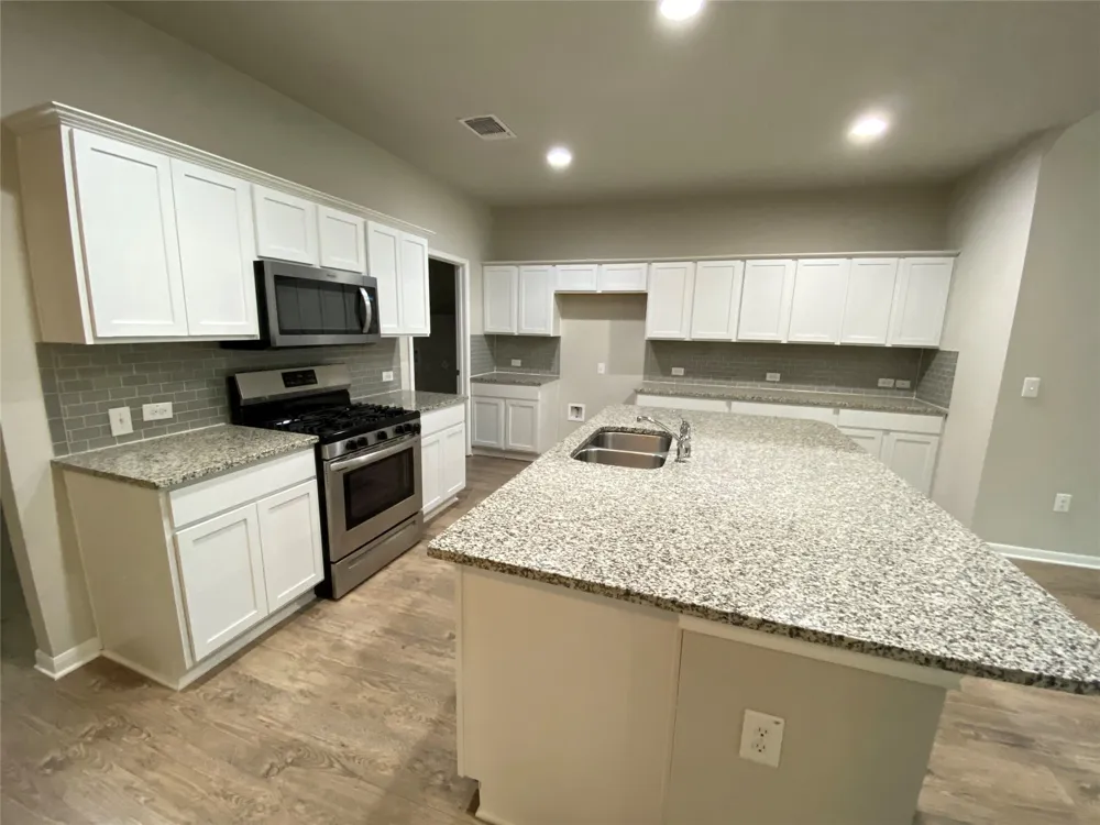 2205 Bettylou Lane Austin, TX 78754