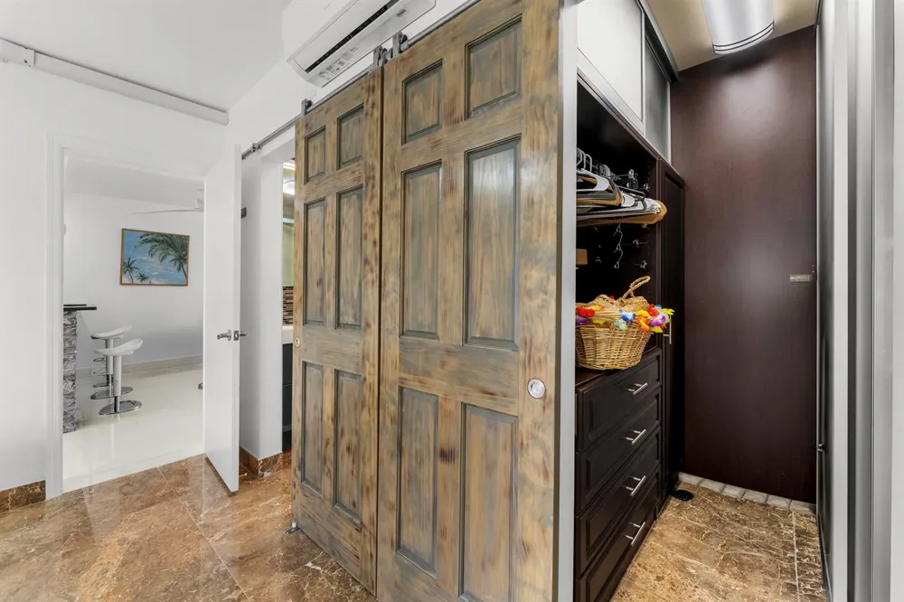 1041 Hillsboro Mile #5 Hillsboro Beach, FL 33062