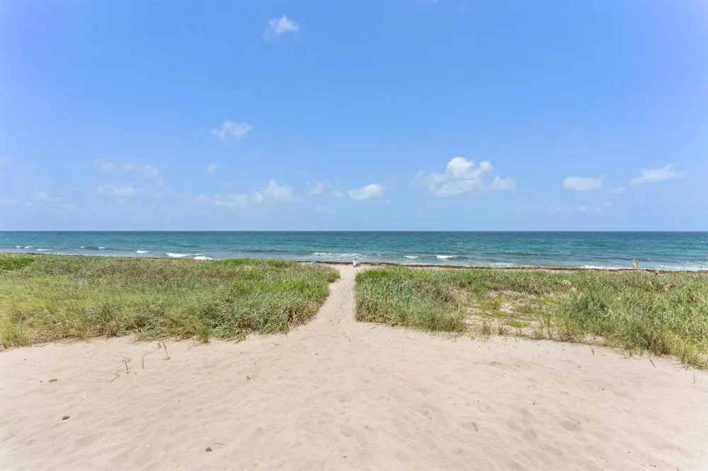 1041 Hillsboro Mile #5 Hillsboro Beach, FL 33062