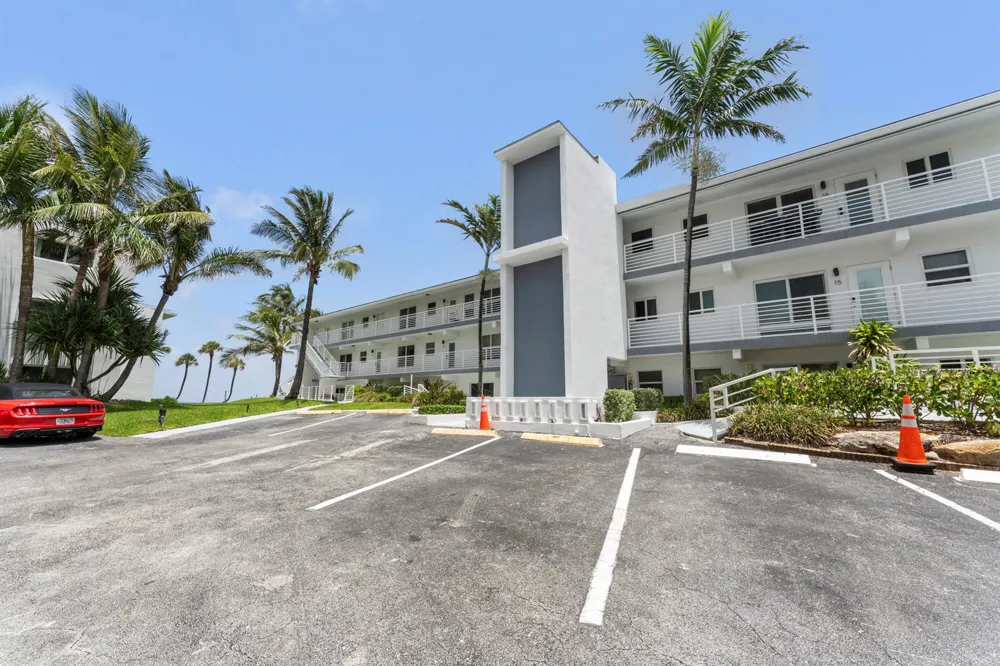 1041 Hillsboro Mile #5 Hillsboro Beach, FL 33062