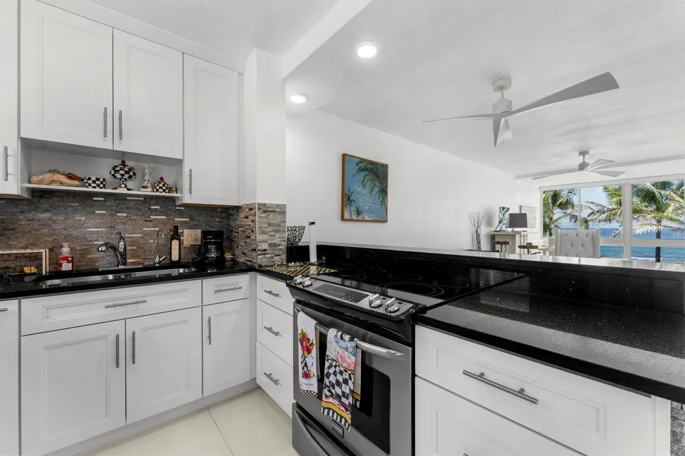1041 Hillsboro Mile #5 Hillsboro Beach, FL 33062