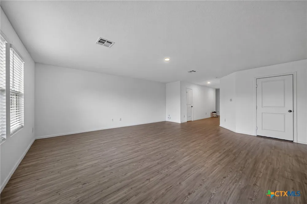 236 Kayden Court Marion, TX 78124