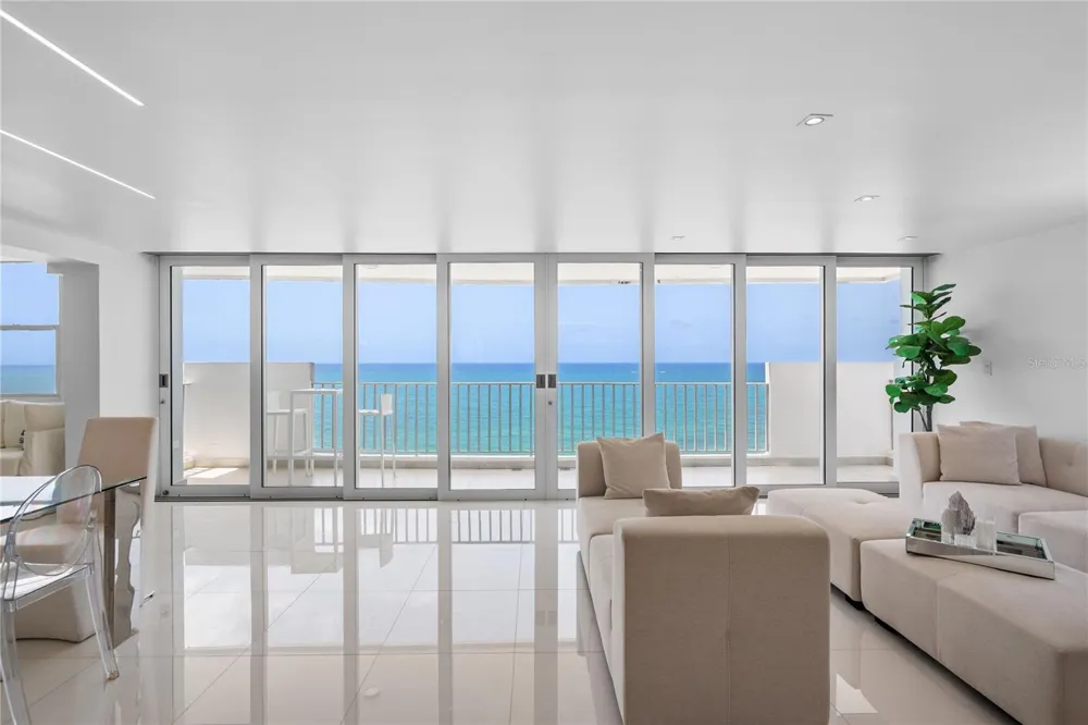 1379 PASEO DON JUAN #7BC San Juan, PR 00921