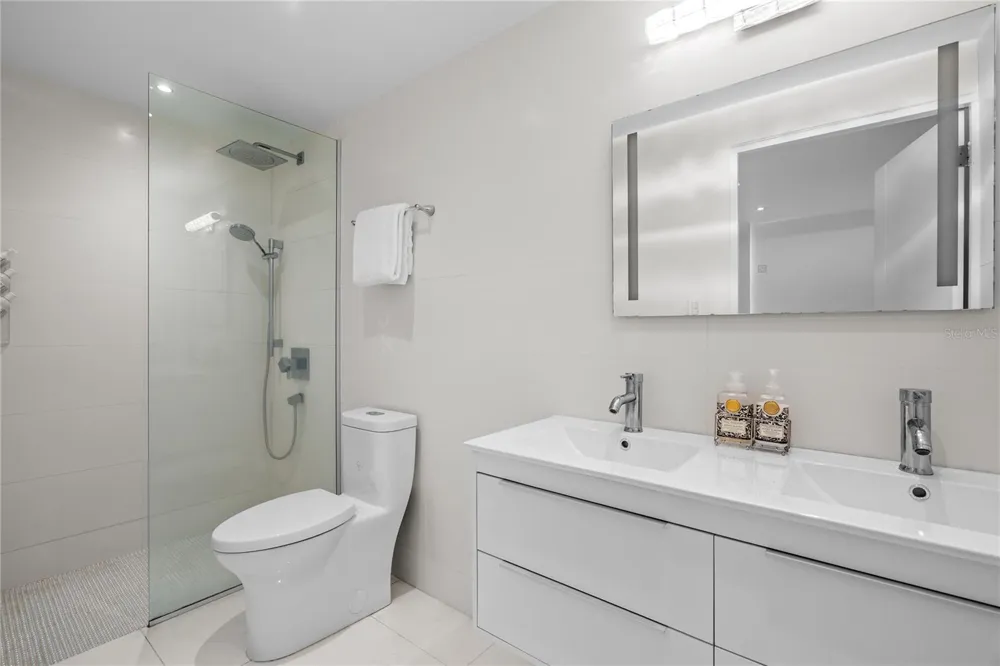 1379 PASEO DON JUAN #7BC San Juan, PR 00921