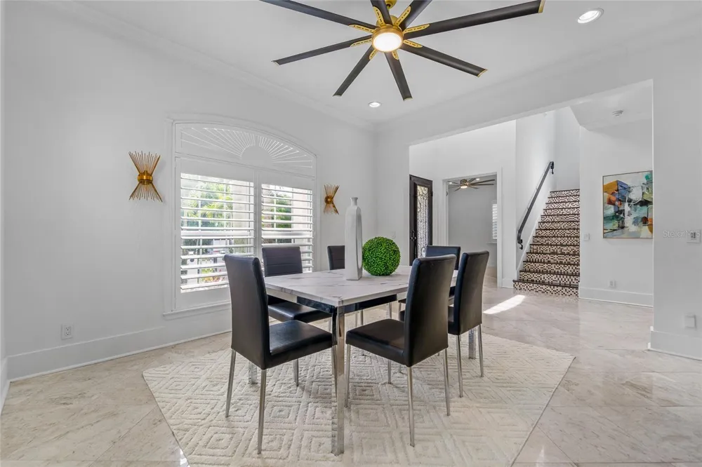 4802 W BEACHWAY DRIVE Tampa, FL 33609