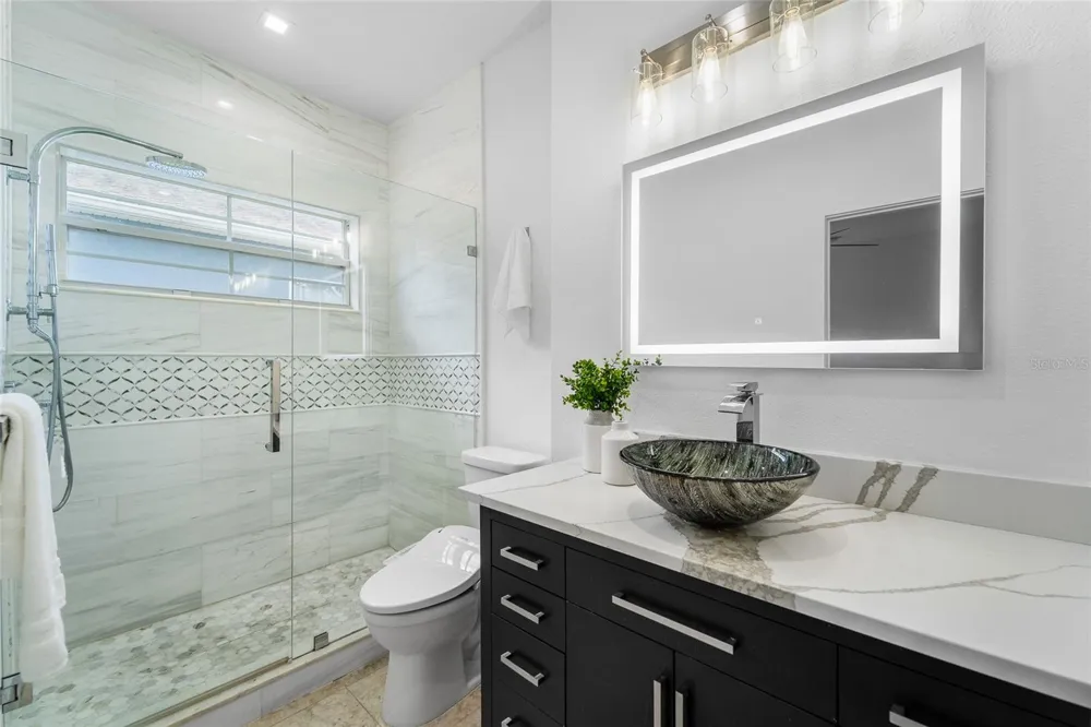 4802 W BEACHWAY DRIVE Tampa, FL 33609