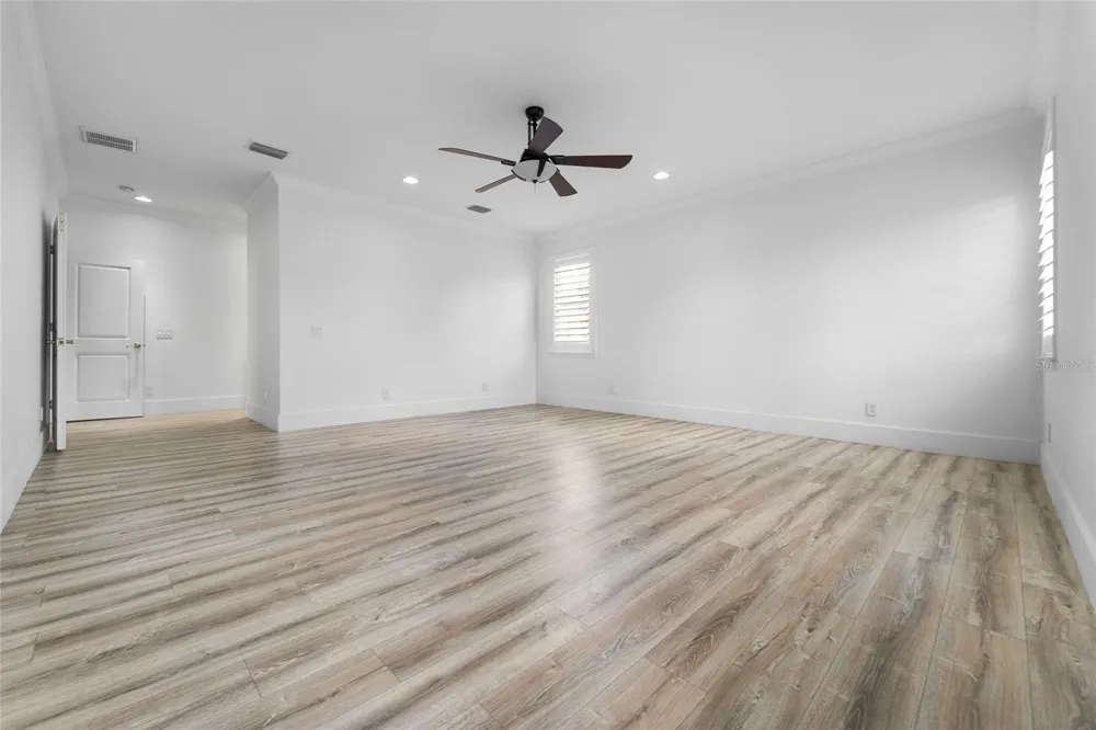 4802 W BEACHWAY DRIVE Tampa, FL 33609