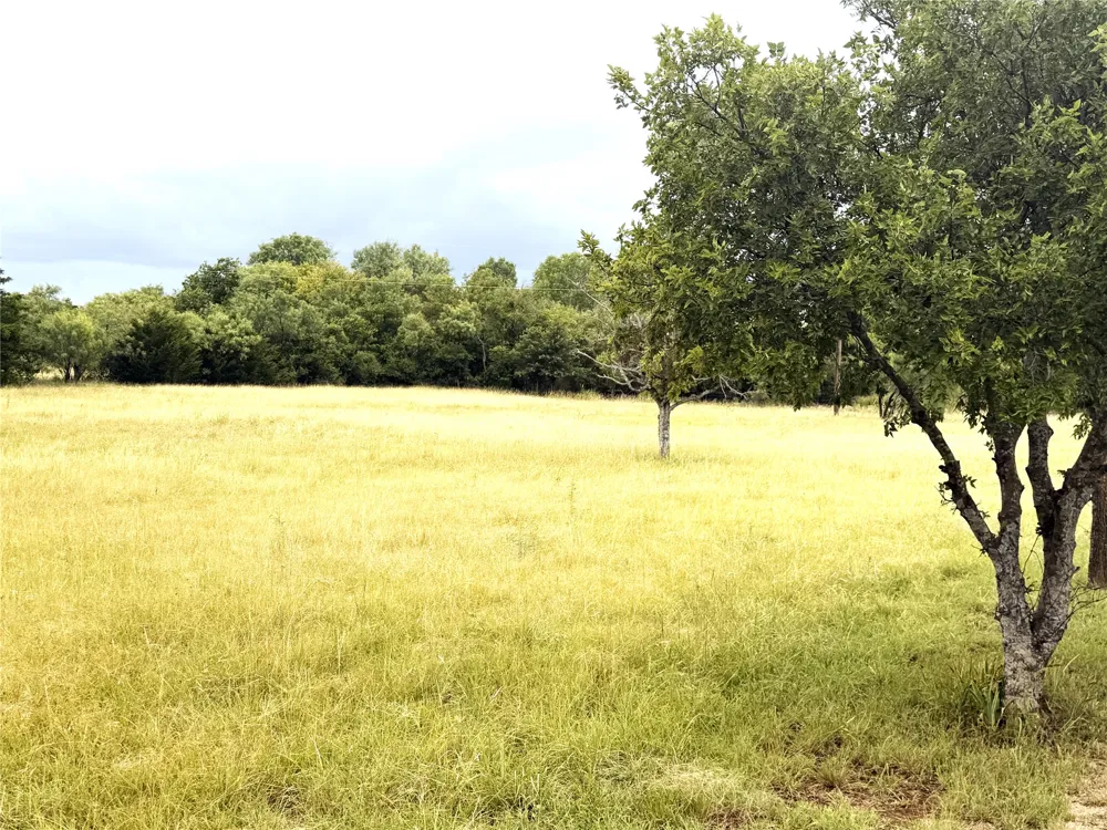 709 W Saint Charles Street Eastland, TX 76448