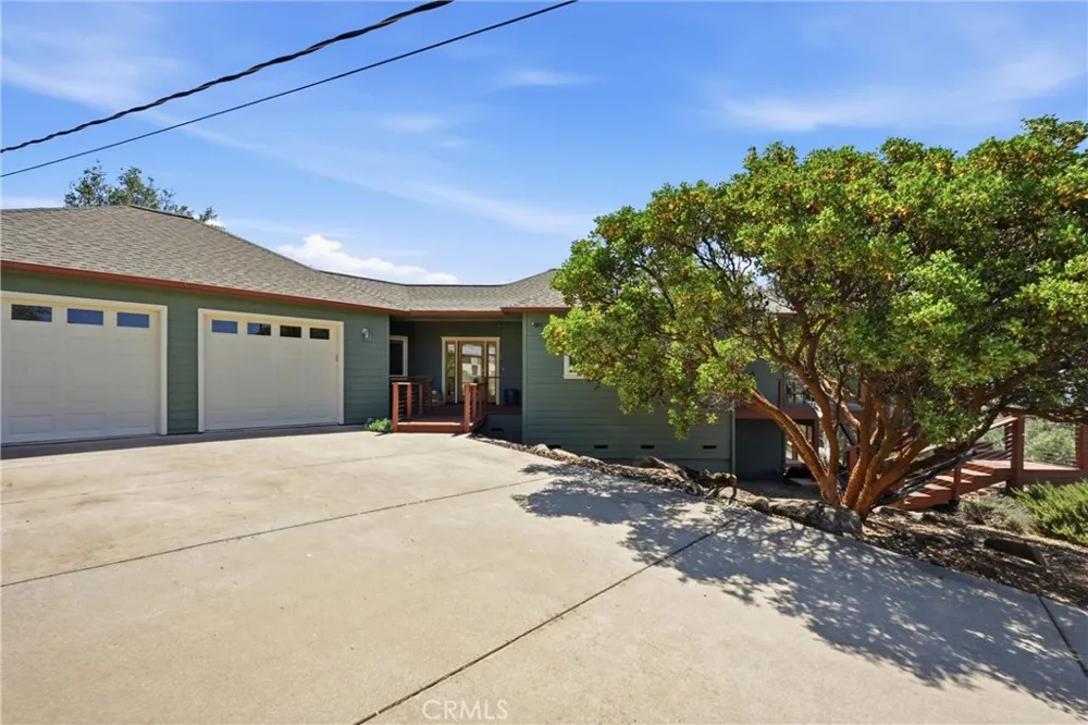 16542 Crescent Court Hidden Valley Lake, CA 95467