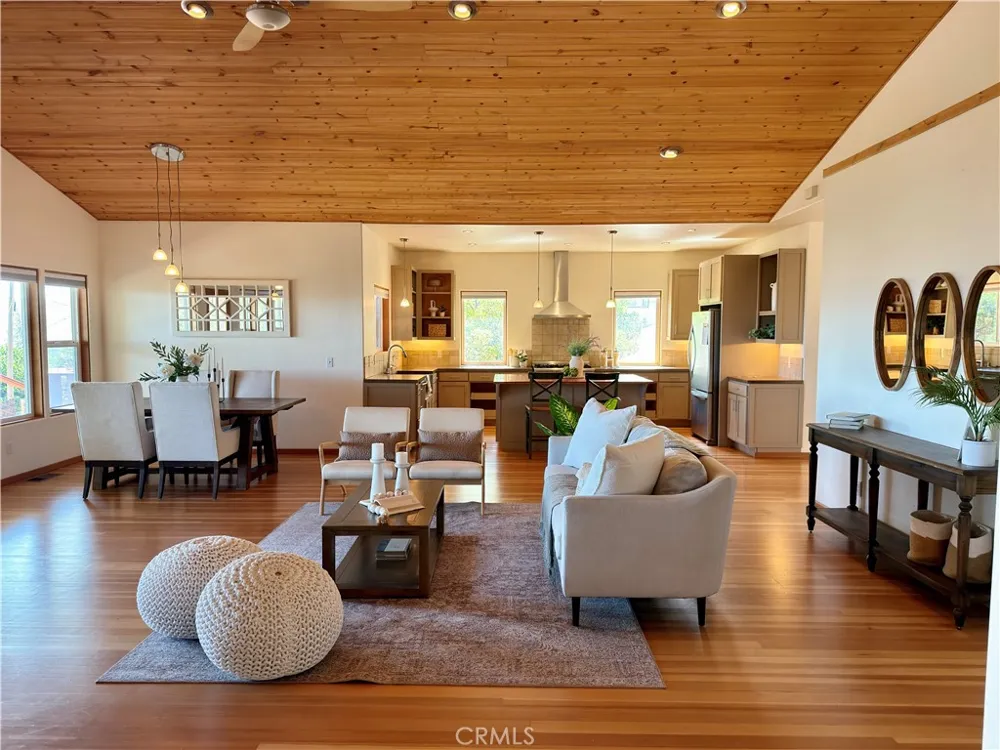 16542 Crescent Court Hidden Valley Lake, CA 95467