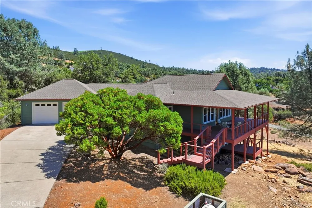 16542 Crescent Court Hidden Valley Lake, CA 95467