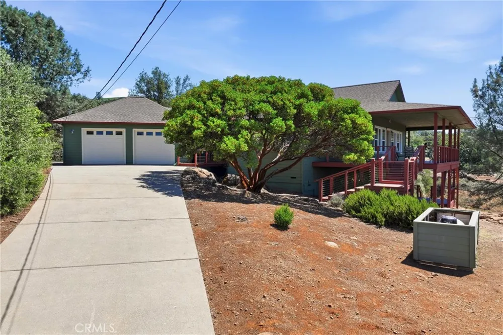 16542 Crescent Court Hidden Valley Lake, CA 95467