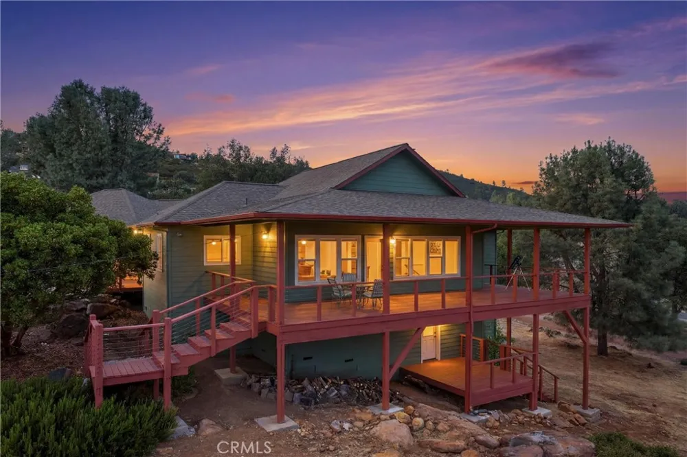 16542 Crescent Court Hidden Valley Lake, CA 95467