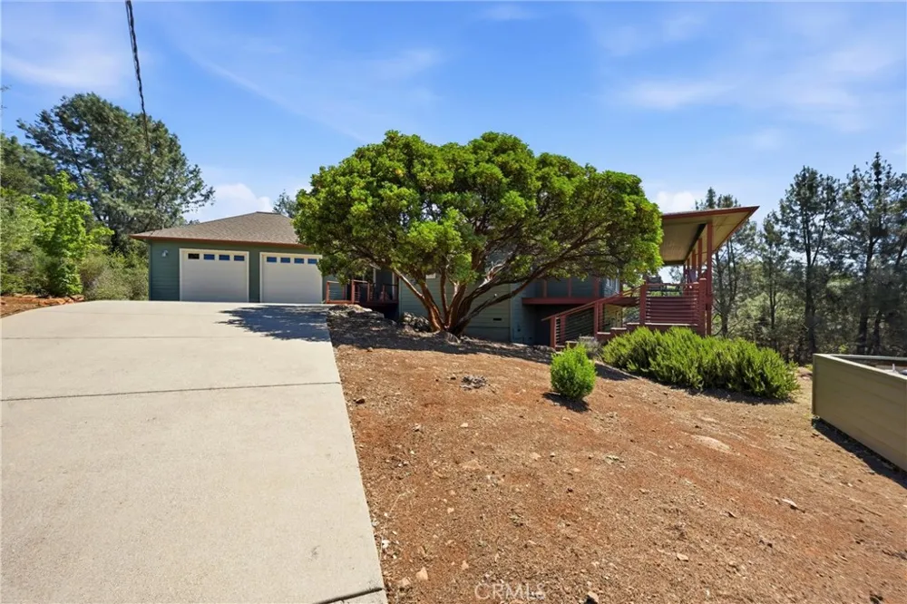 16542 Crescent Court Hidden Valley Lake, CA 95467