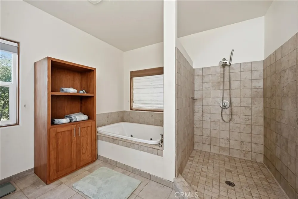 16542 Crescent Court Hidden Valley Lake, CA 95467