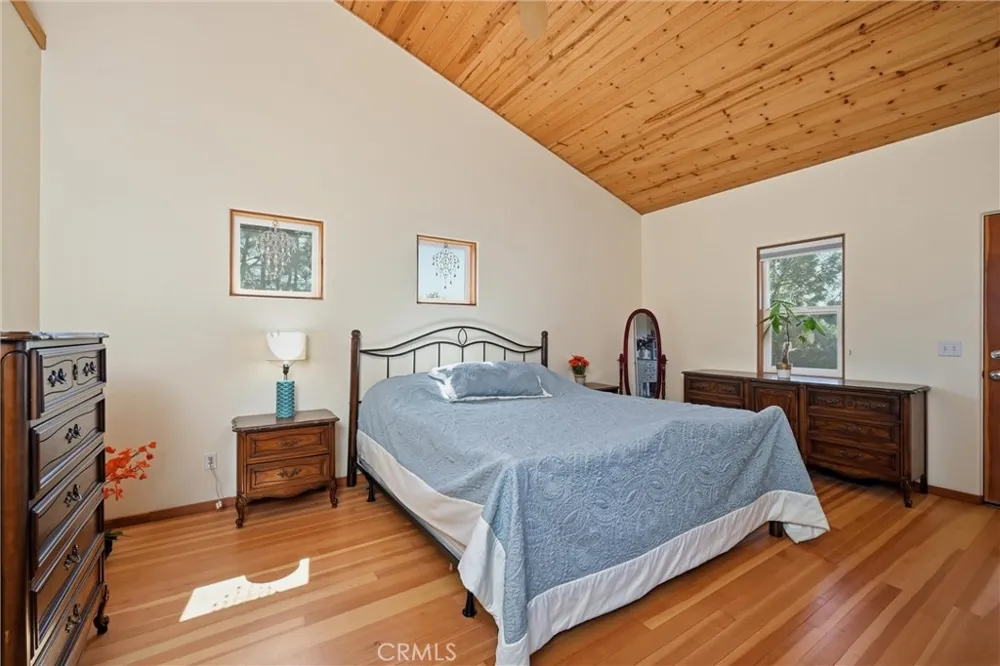 16542 Crescent Court Hidden Valley Lake, CA 95467