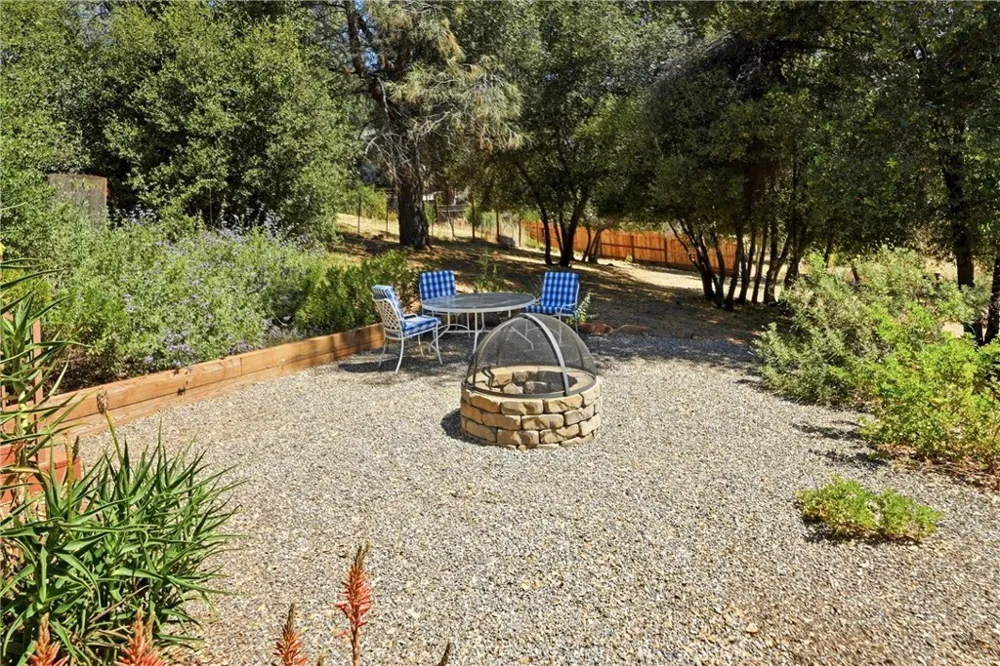 16542 Crescent Court Hidden Valley Lake, CA 95467