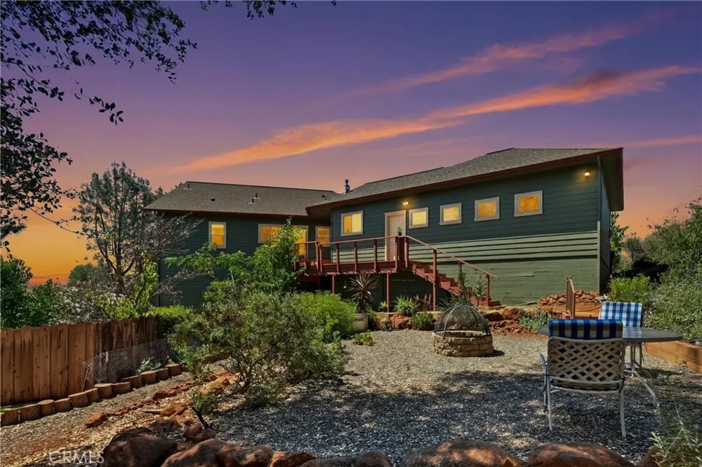 16542 Crescent Court Hidden Valley Lake, CA 95467