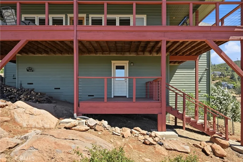 16542 Crescent Court Hidden Valley Lake, CA 95467