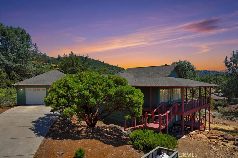 16542 Crescent Court Hidden Valley Lake, CA 95467